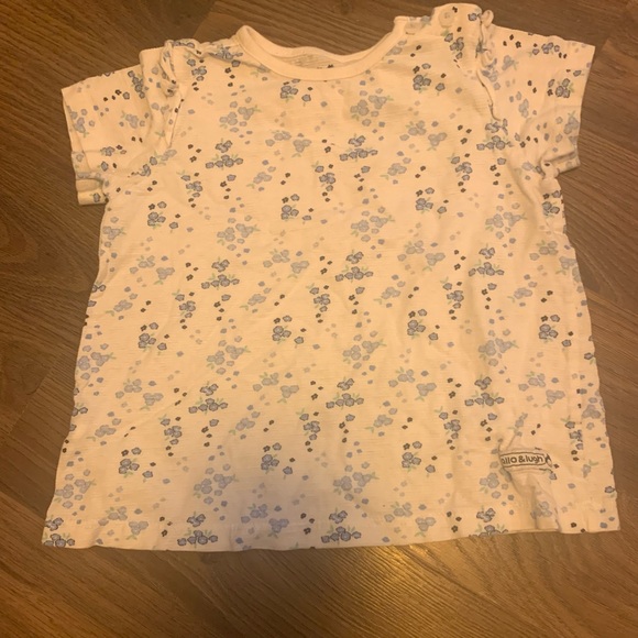 Blue and white floral top - Picture 1 of 1